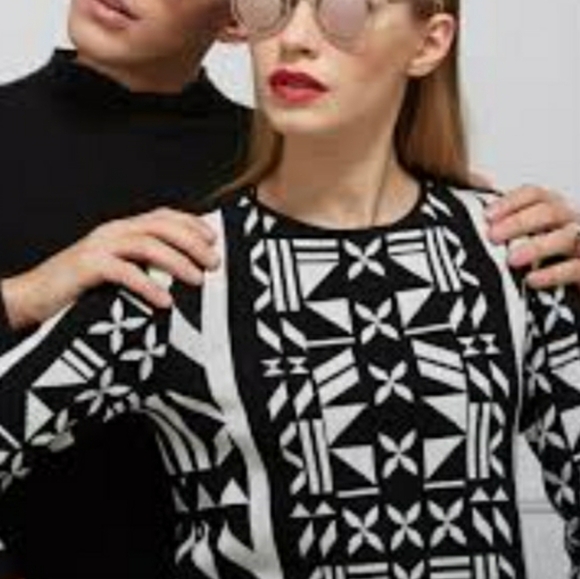 H&M Sweater Pullover Aztec Snowflake size M - Picture 1 of 6